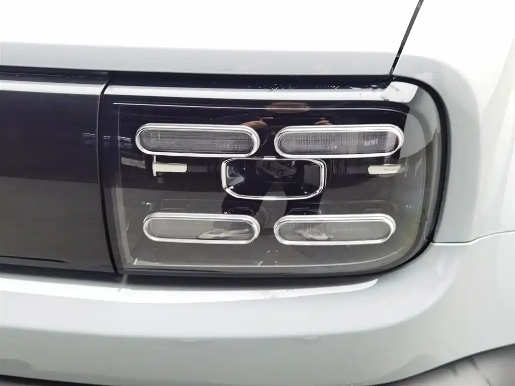 BAOJUN YUE ALSO PLUS