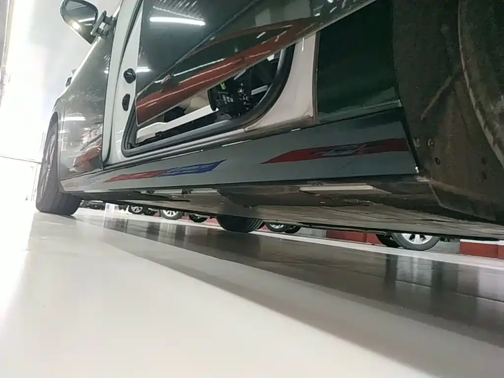 Li Auto Li MEGA — миниатюра 22