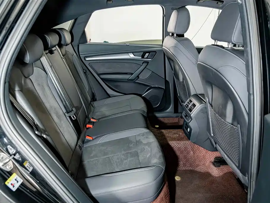 Audi Q5L Sportback — миниатюра 21