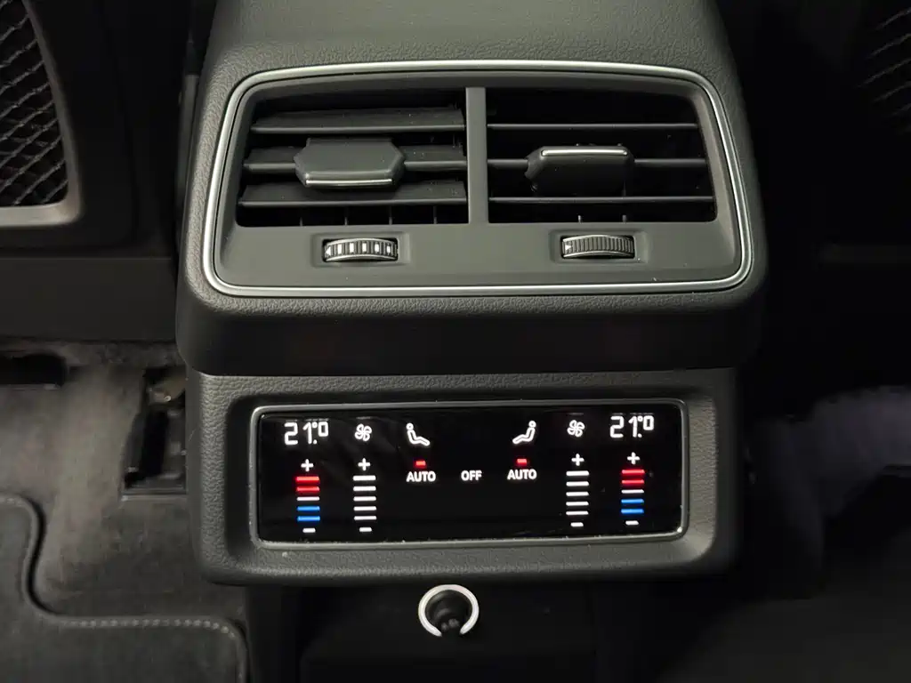 Audi e-tron — миниатюра 15