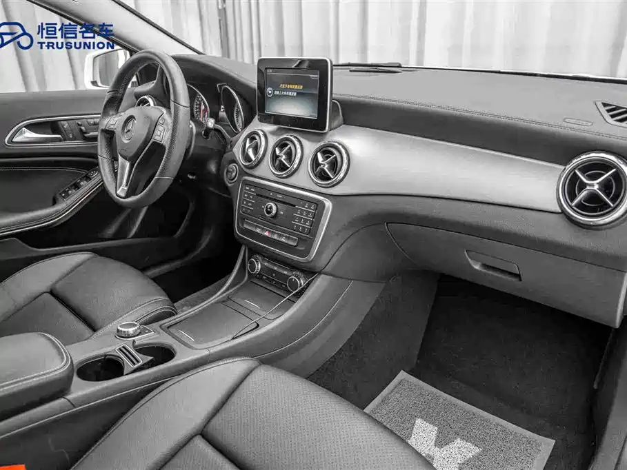 Mercedes-Benz GLA — миниатюра 14