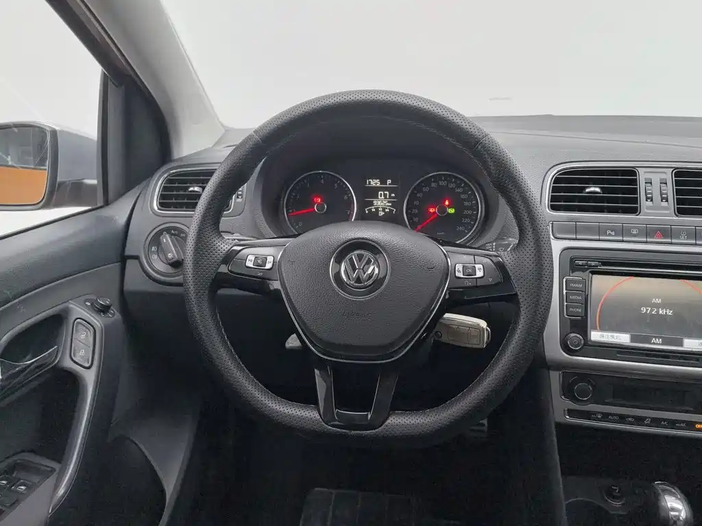 Volkswagen Polo — миниатюра 11