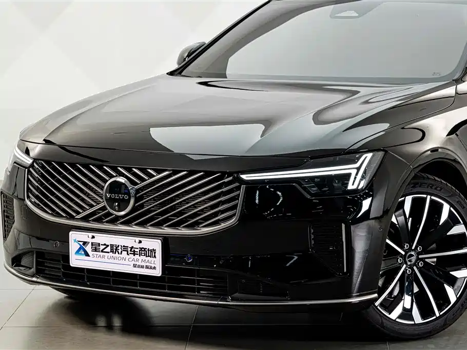 Volvo S90 — миниатюра 2