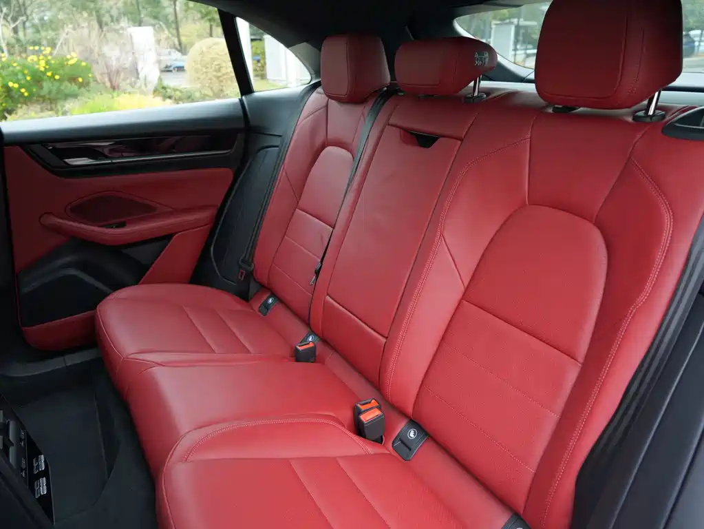 PORSCHE MACAN NEW ENERGY