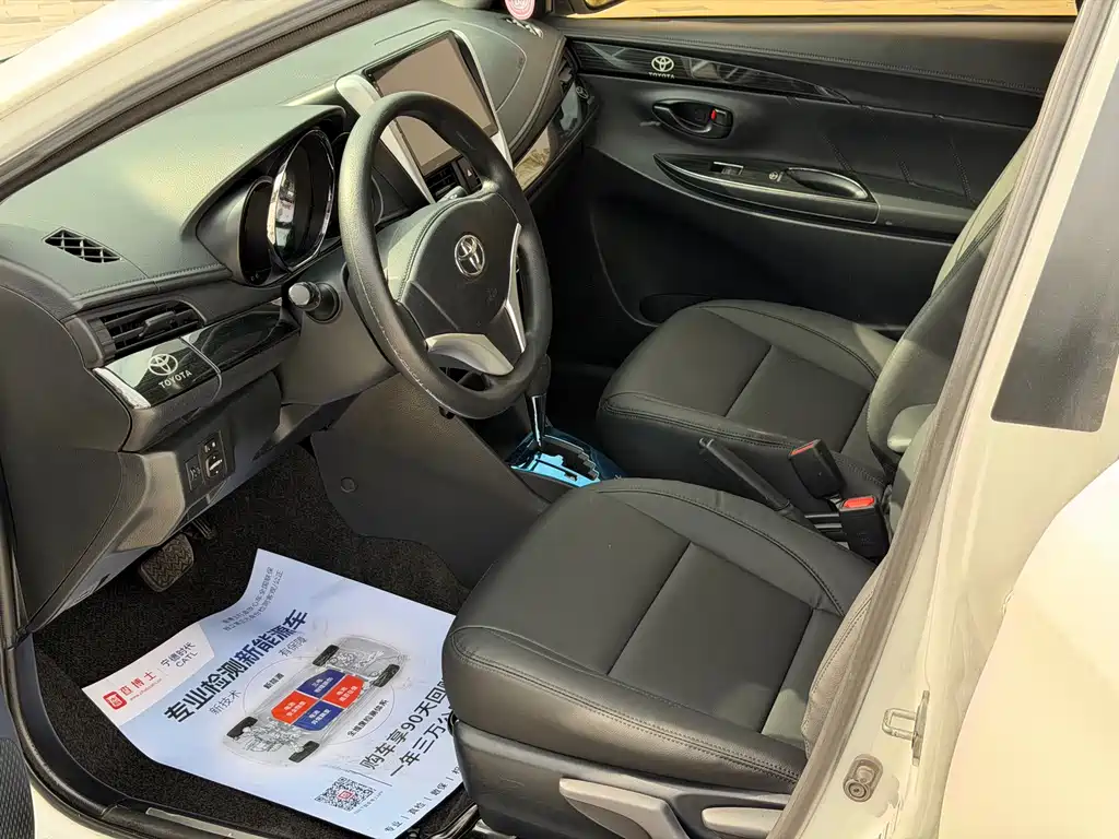 Toyota Yaris L — миниатюра 4