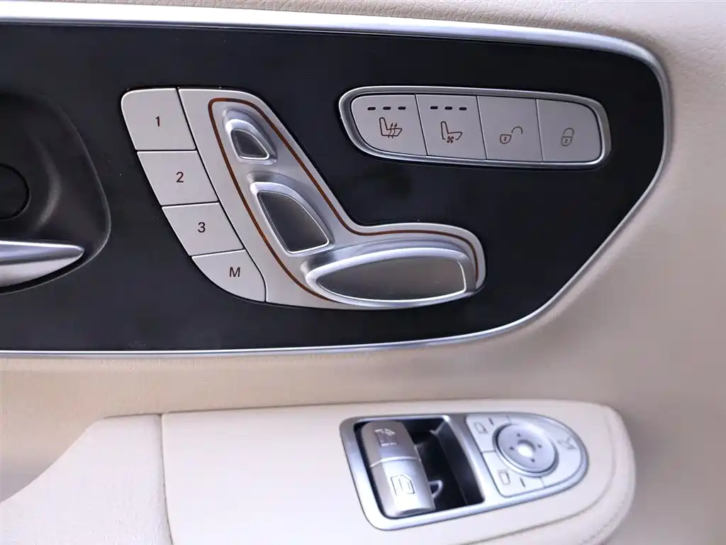 MERCEDES-BENZ V CLASS