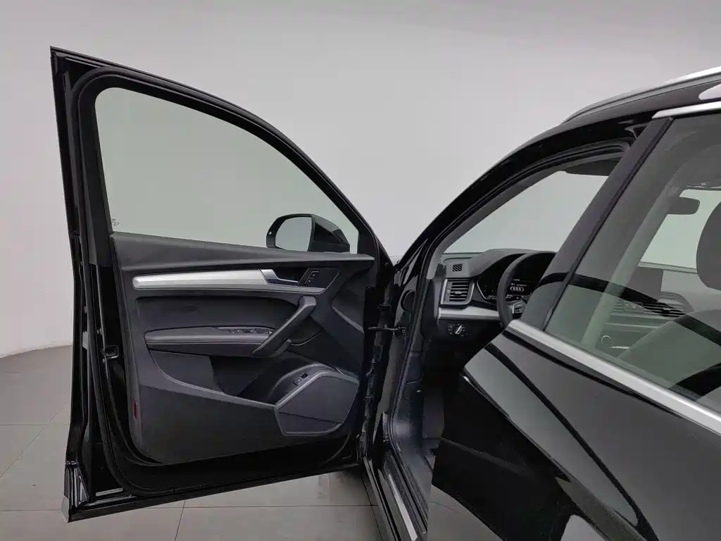 Audi Q5L — миниатюра 8