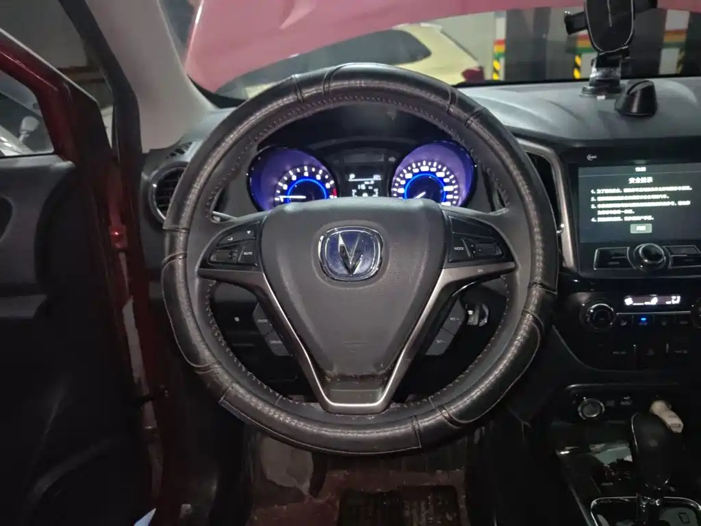 Changan CS15 — миниатюра 6