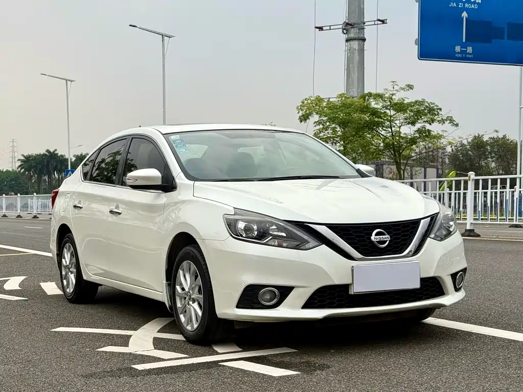 Nissan Sylphy 2018 1.6XV CVT Premium