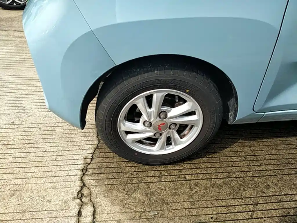 Wuling MINIEV — миниатюра 23