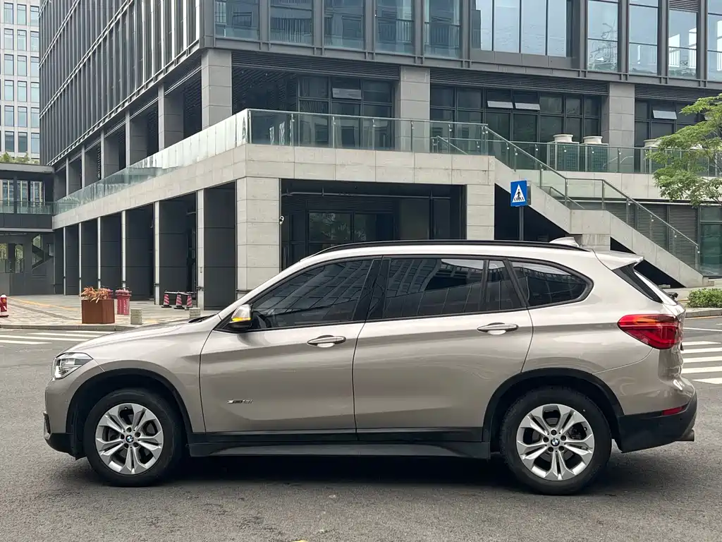 BMW X1 2016 sDrive18Li Premium