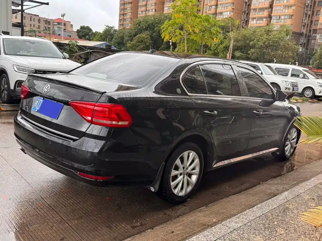 Volkswagen Lavida — миниатюра 6