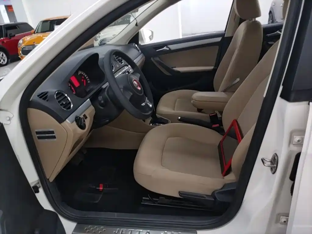 Volkswagen Jetta — миниатюра 15