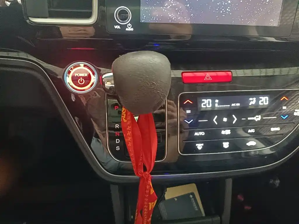 Honda Elysion — миниатюра 14