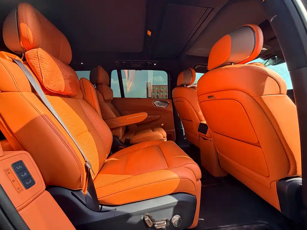 Lynk & Co 900 — миниатюра 16