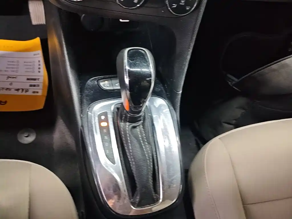 Buick Excelle — миниатюра 14