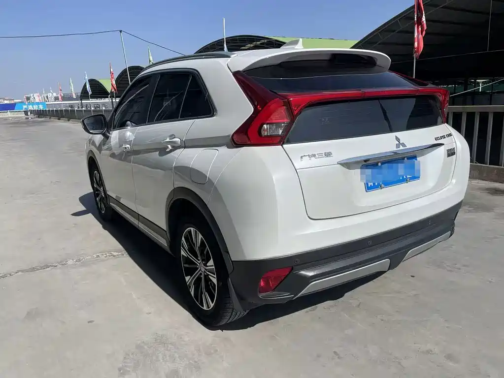 Mitsubishi Eclipse Cross — миниатюра 4