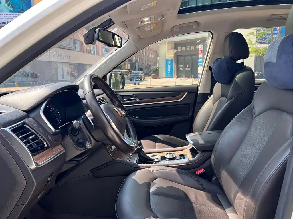 Roewe RX8 — миниатюра 9