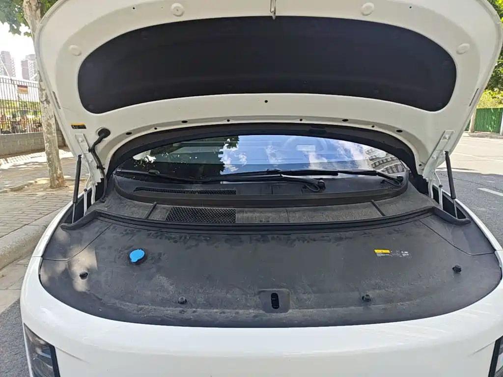 Li Auto Li i8 — миниатюра 20