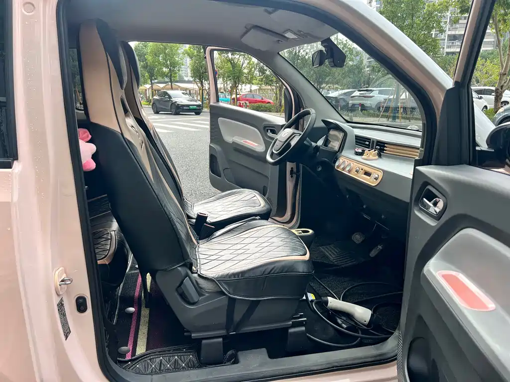 Wuling MINIEV — миниатюра 12