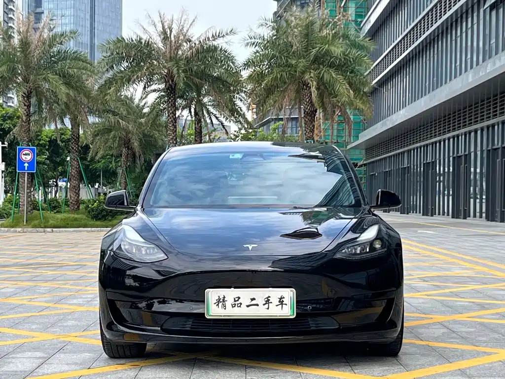 Tesla Model 3 — фотографии объявления, Фото 3