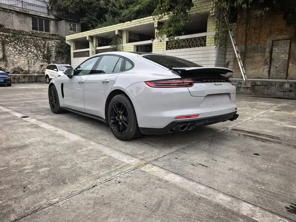 Porsche Panamera — миниатюра 6