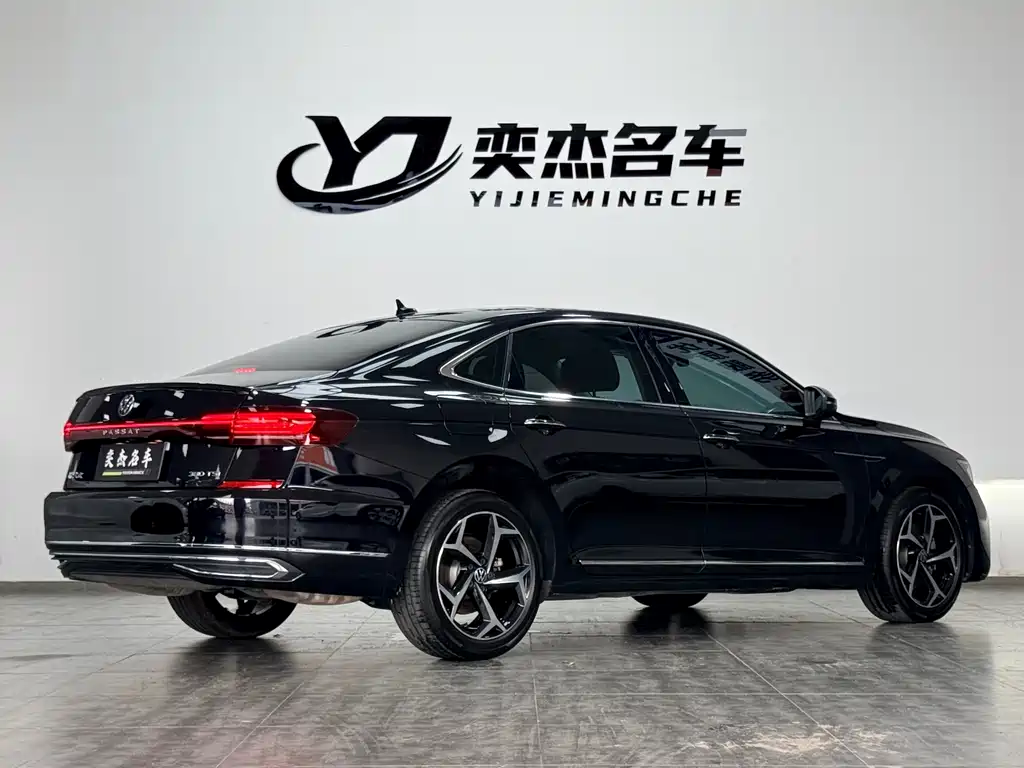 Volkswagen Passat — миниатюра 7