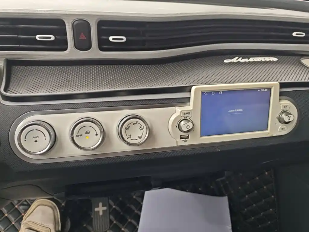 Wuling MINIEV — миниатюра 13