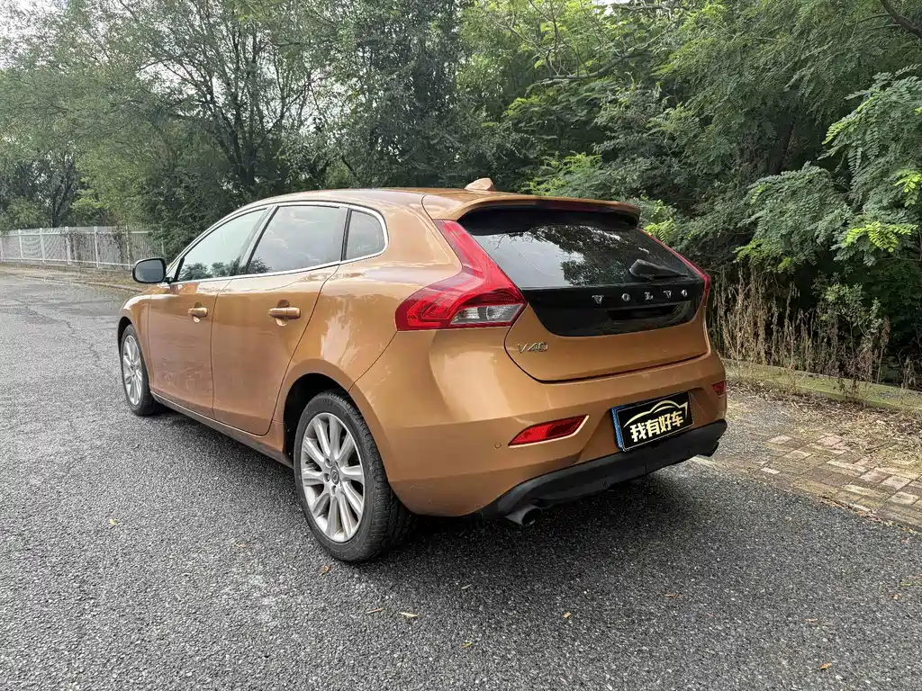 Volvo V40 — миниатюра 7