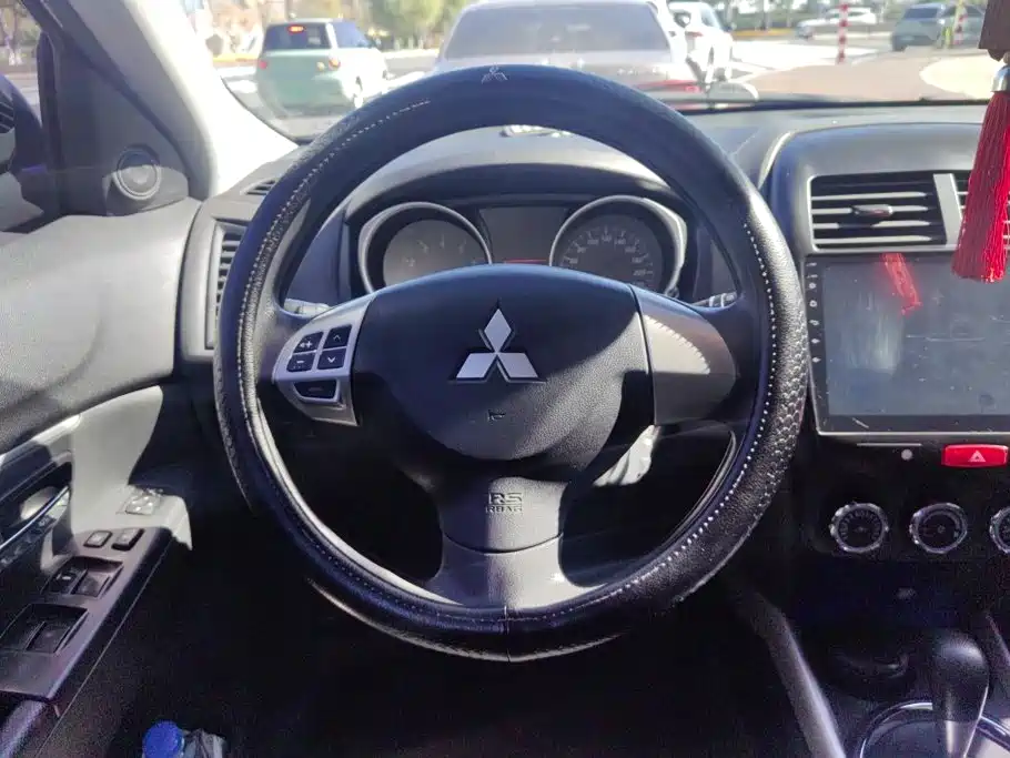 Mitsubishi ASX — миниатюра 15