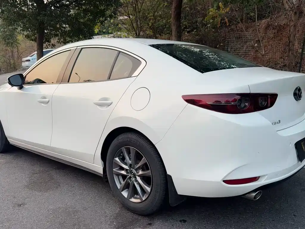 MAZDA 3 ANGKESAILA