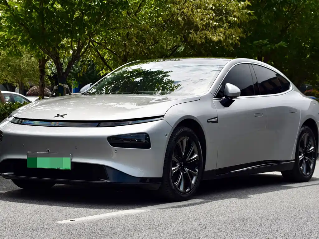 2021 Xpeng P7 - zdjęcie 1 z 19