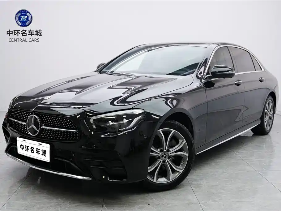 Mercedes-Benz E-Class 2022