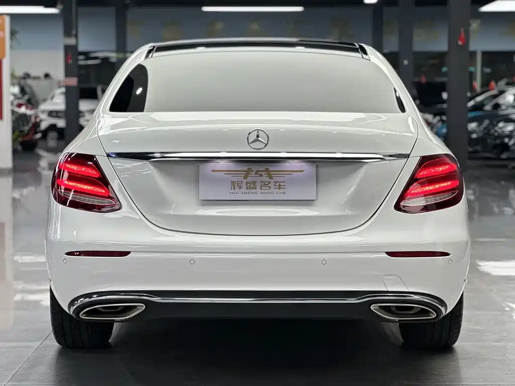 Mercedes-Benz E-Class — миниатюра 4