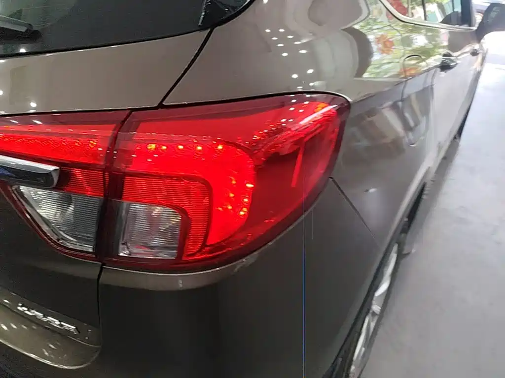 Buick Envision Plus — миниатюра 8