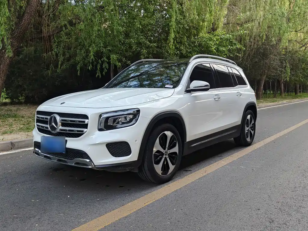 Mercedes-Benz GLB 2021