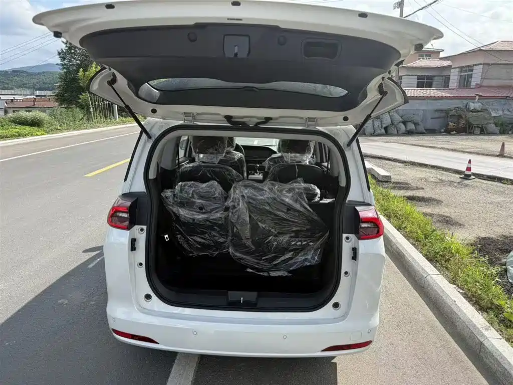 GAC M6 2021 PRO 270T AT Luxury
