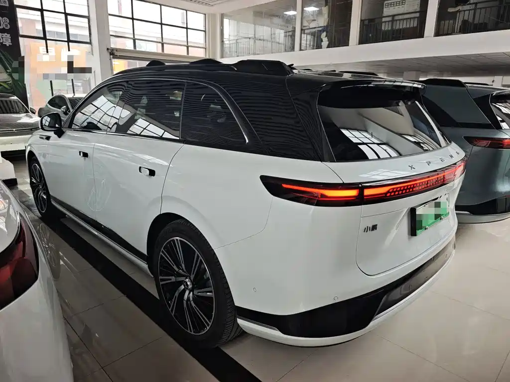 XPeng G9 — миниатюра 16