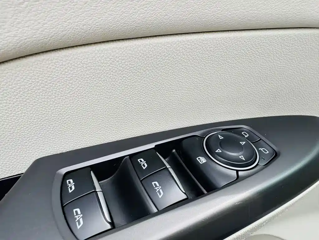 Buick GL8 — миниатюра 19