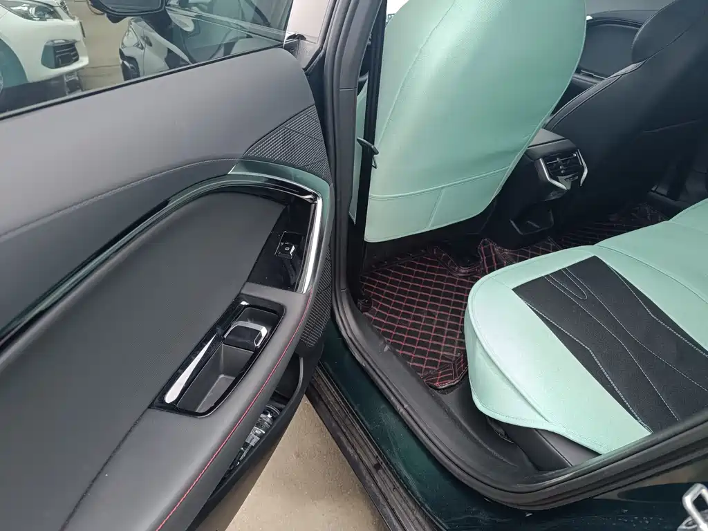 MG 7 2025 2.0T Trophy+ Sport