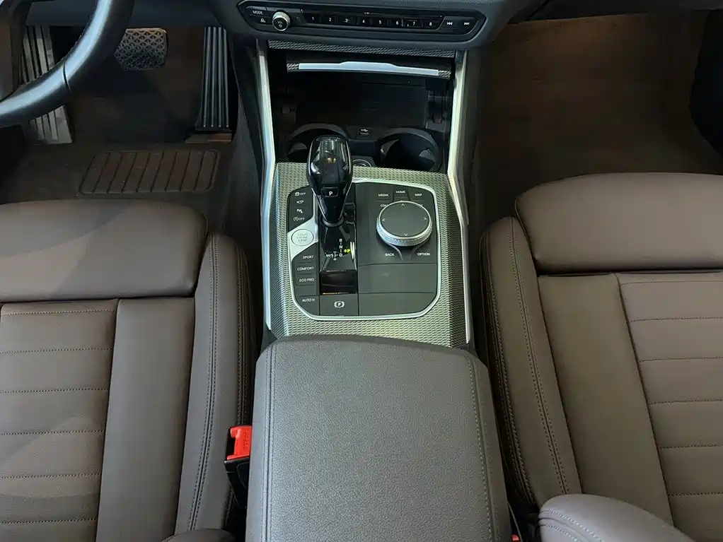 BMW 3 Series — миниатюра 11