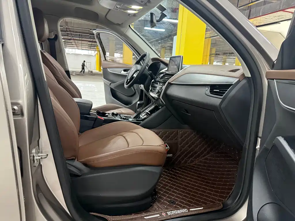 Borgward BX5 — миниатюра 8
