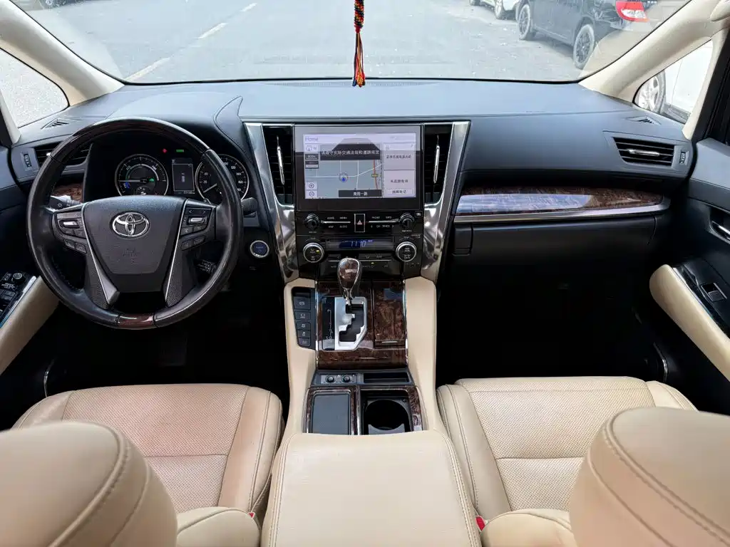 Toyota Alphard 2021 — фото 4