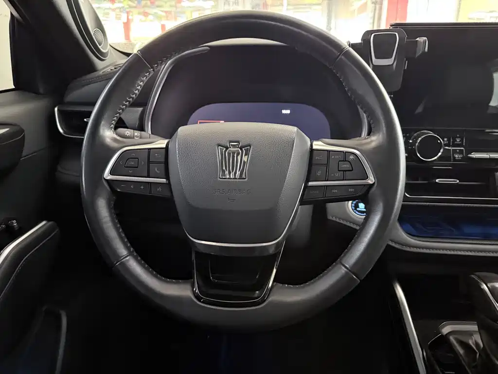 Toyota Crown Kluger — миниатюра 14