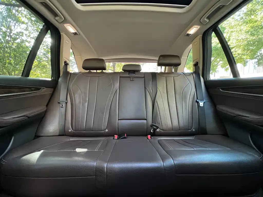 BMW X5 (Import) — миниатюра 9