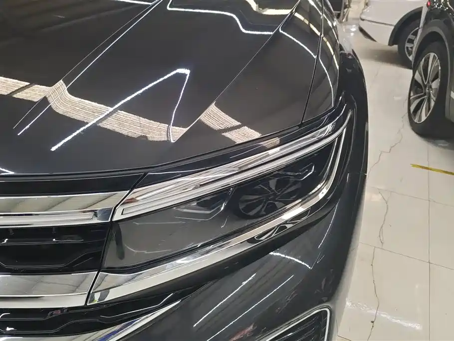 Volkswagen Viloran 2024 380TSI Luxury Pro 6 мест