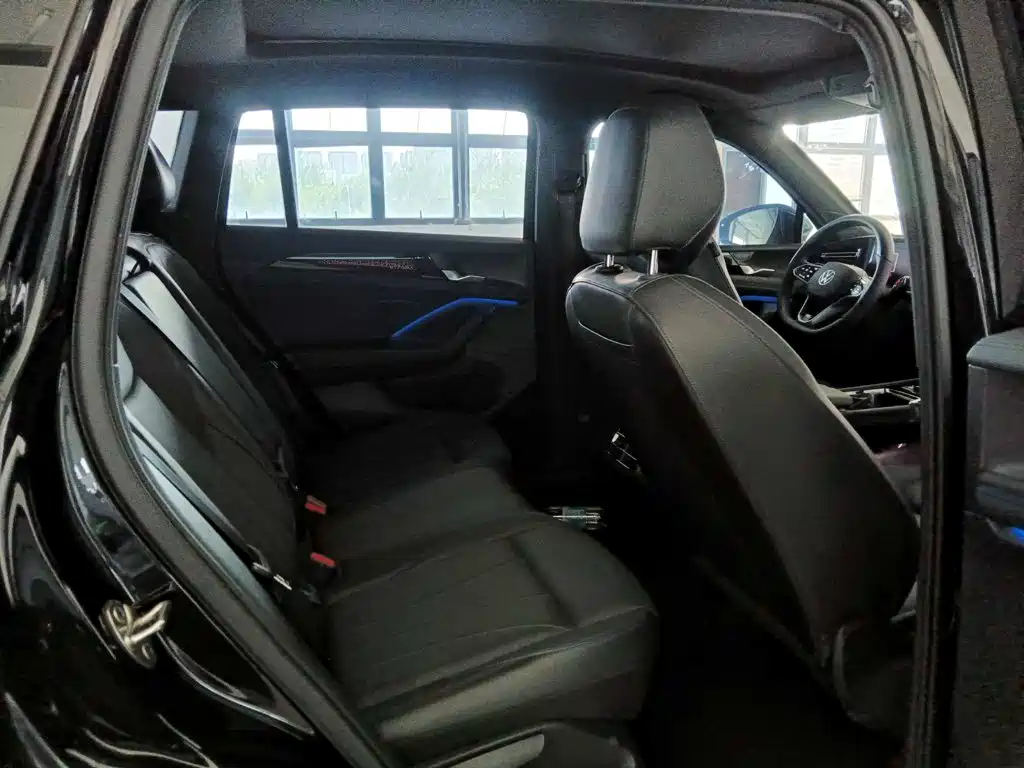 Volkswagen Tiguan L — миниатюра 10