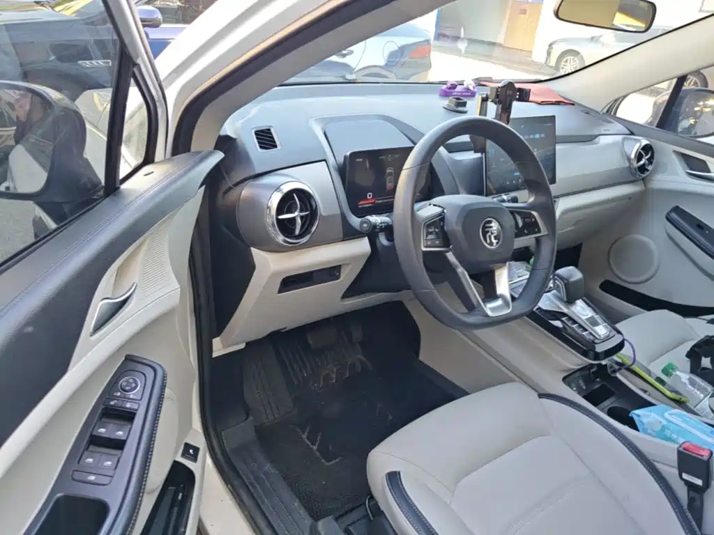 BYD Yuan Pro — миниатюра 16