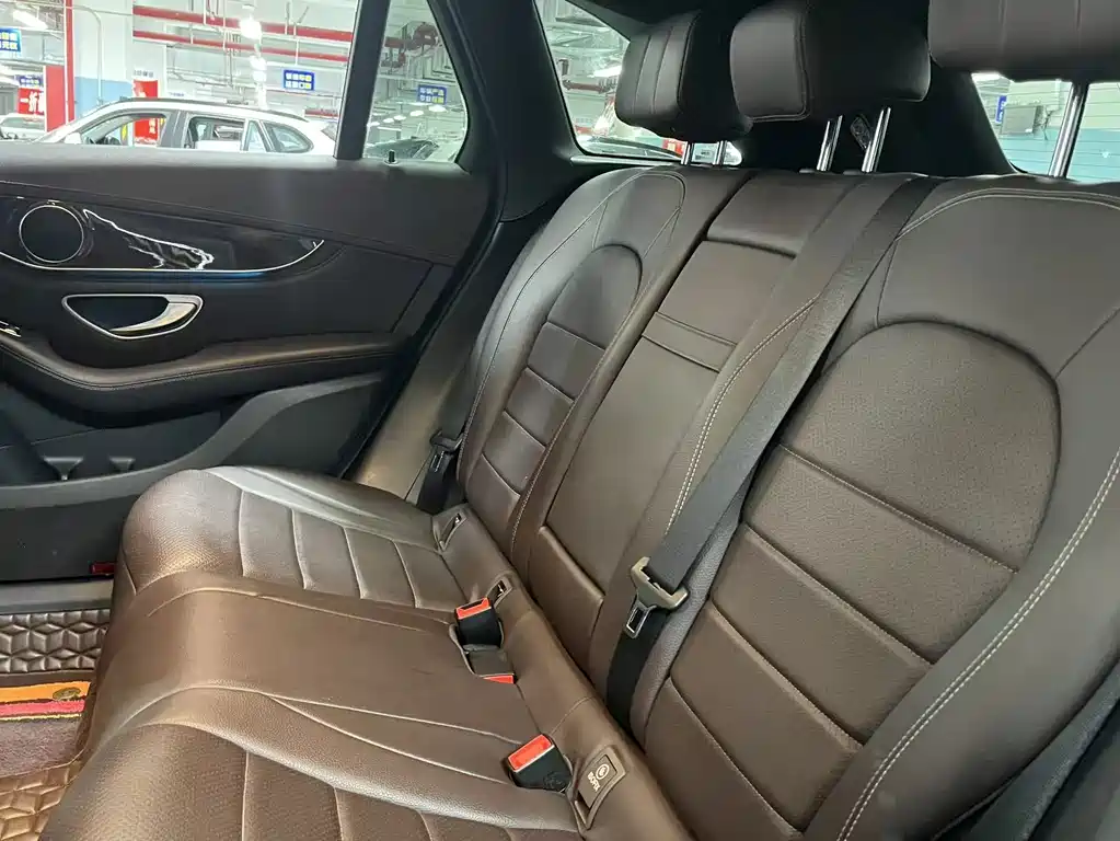 Mercedes-Benz GLC — миниатюра 9
