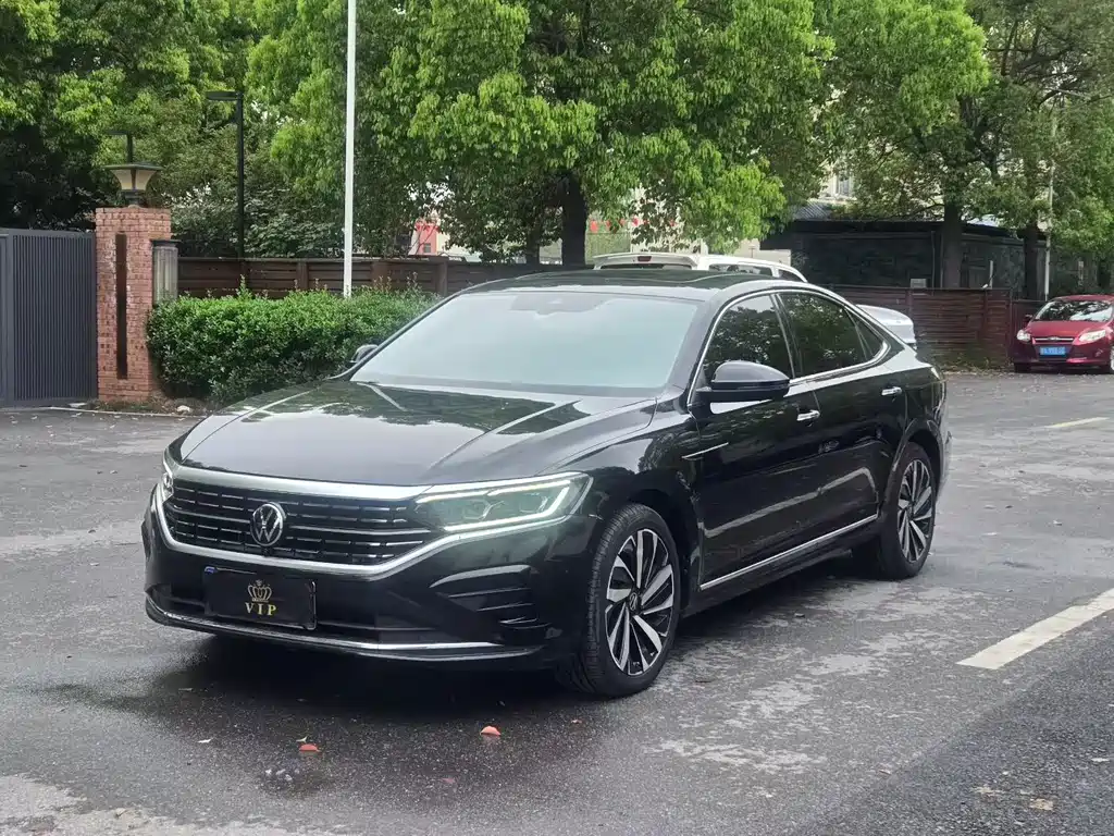 Volkswagen Passat 2023